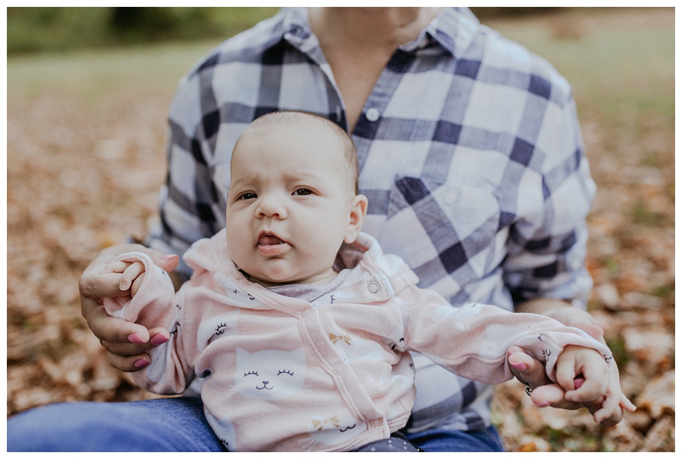 Lifestyle Newborn Session, Spring Hill Tennessee, Spring Hill Family Photographer, Franklin Tennessee, family photography ideas, family photo clothing, Tennessee family, family photography ideas